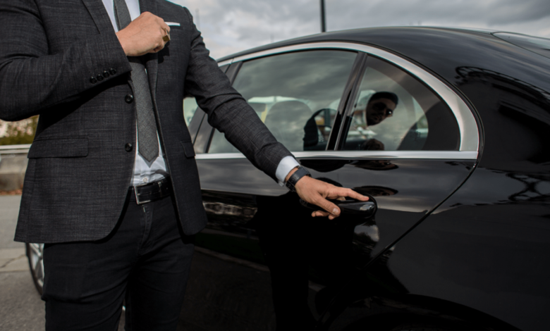 Choosing Between Berwick and Geelong Chauffeur Services