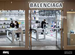 Balenciaga Hoodie: Elevating Luxury Streetwear Fashion