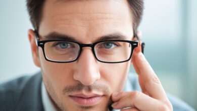 signs-you-may-need-reading-glasses-for-men