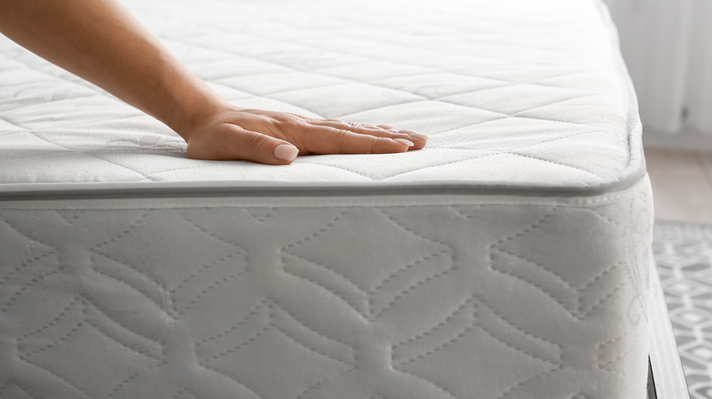 Best Thickness Of The Mattress